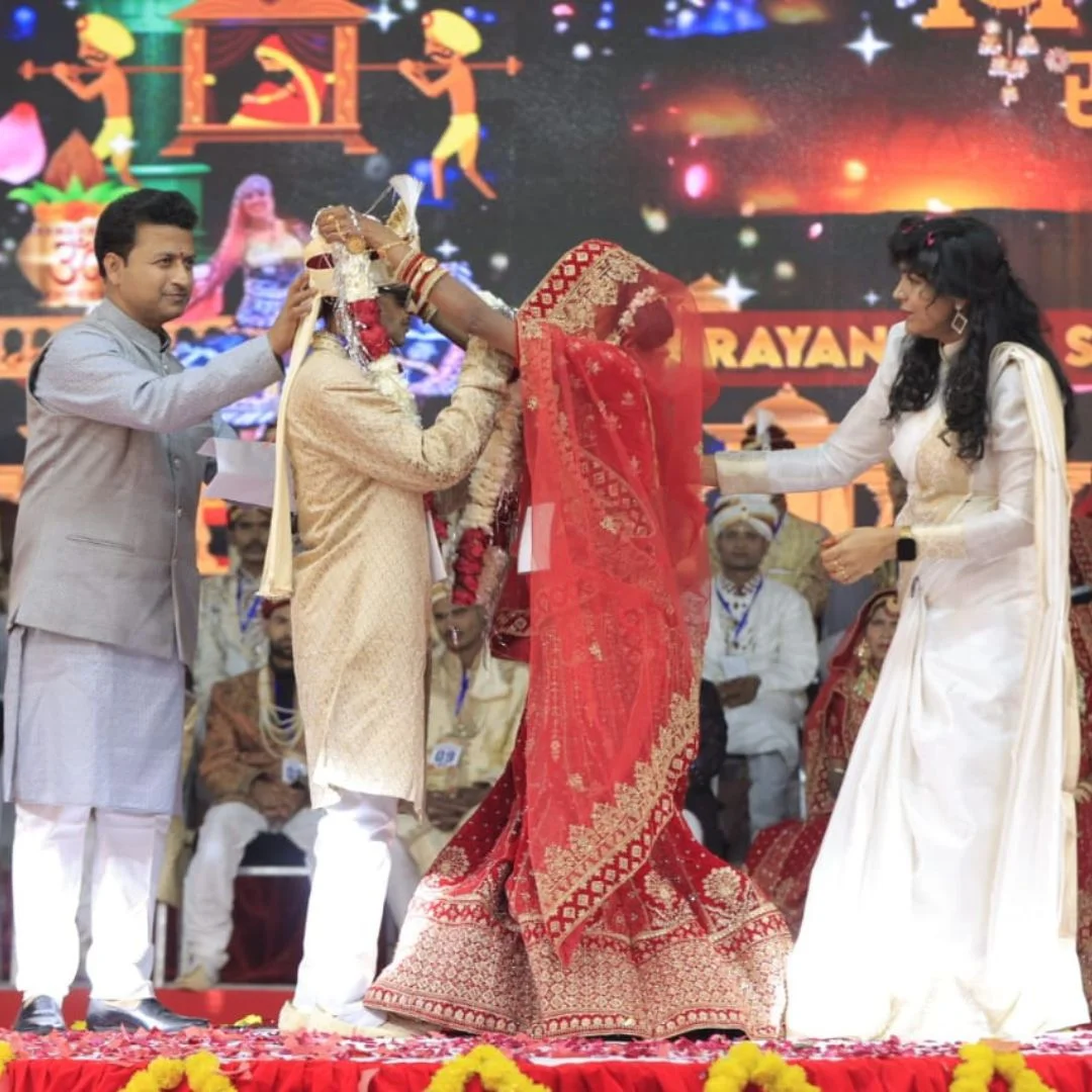43তম দিব্যাঙ্গ ও গরীব, অসহায় যুবক-যুবতীদের গণবিবাহের অনুষ্ঠান