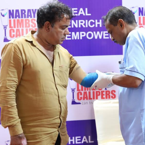 Narayan Limb Distribution Camp jaipur 008
