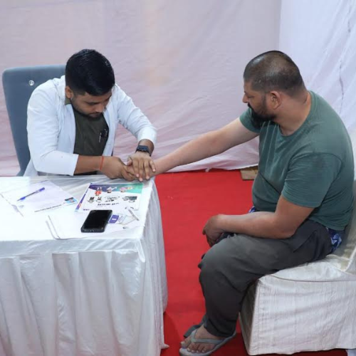 Narayan Limb Distribution Camp jaipur 005