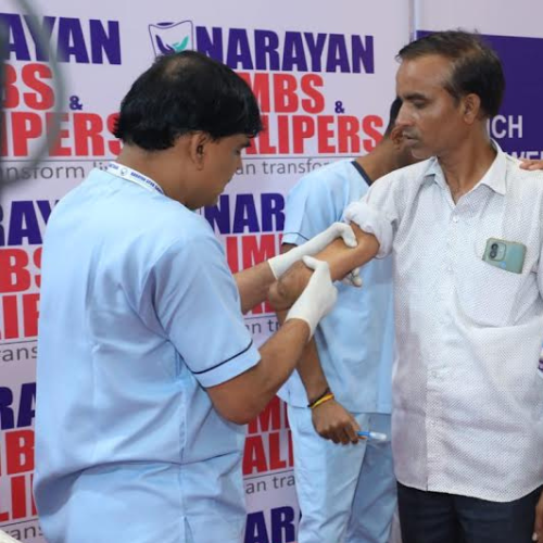 Narayan Limb Distribution Camp jaipur 001