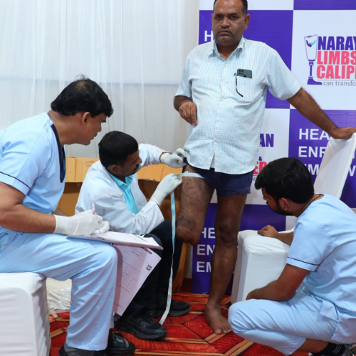 Narayan Limb Distribution Camp Lucknow 003