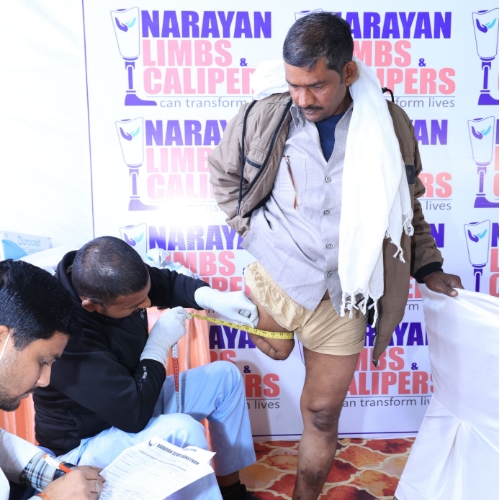 Narayan Limb Distribution Camp Agra 07