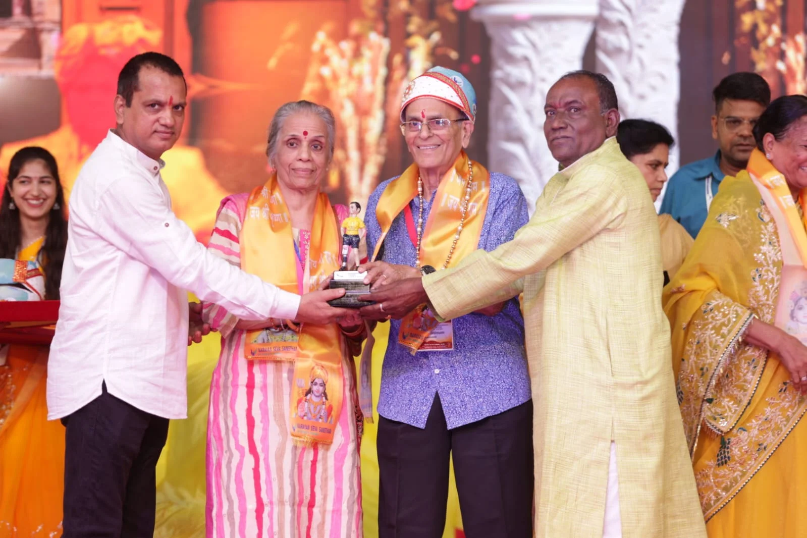 award5.webp
