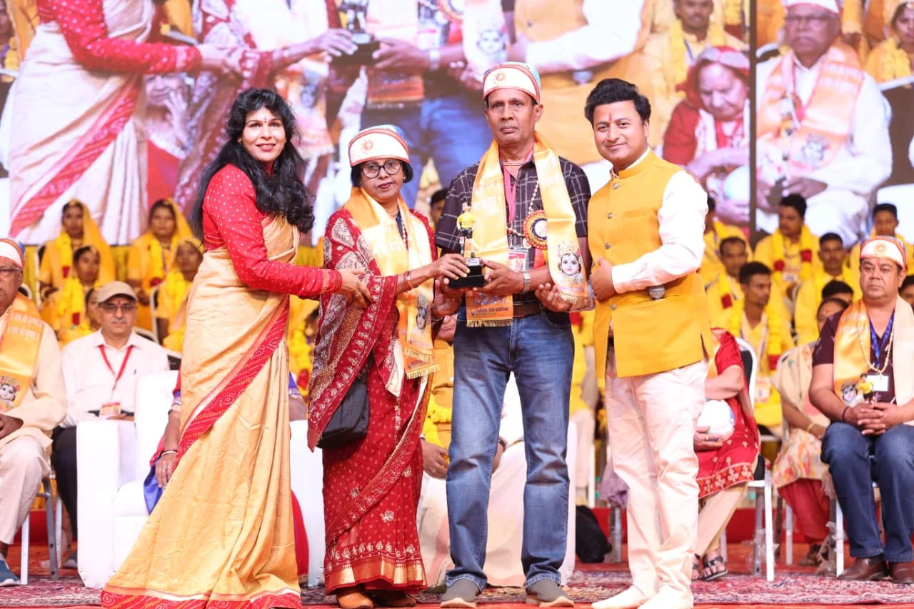 award4.webp