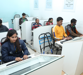 കമ്പ്യൂട്ടർ ക്ലാസുകൾ