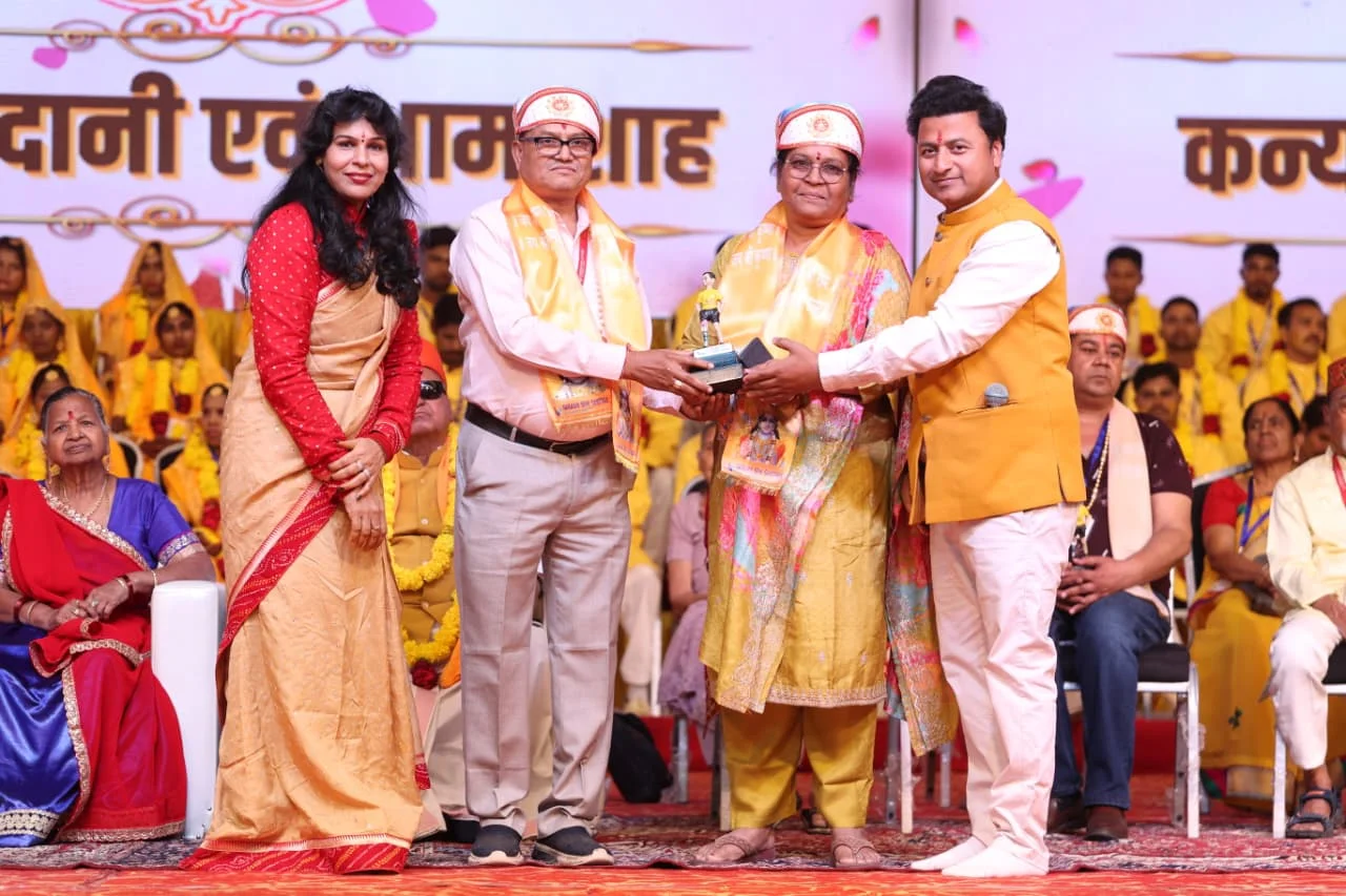 award3.webp