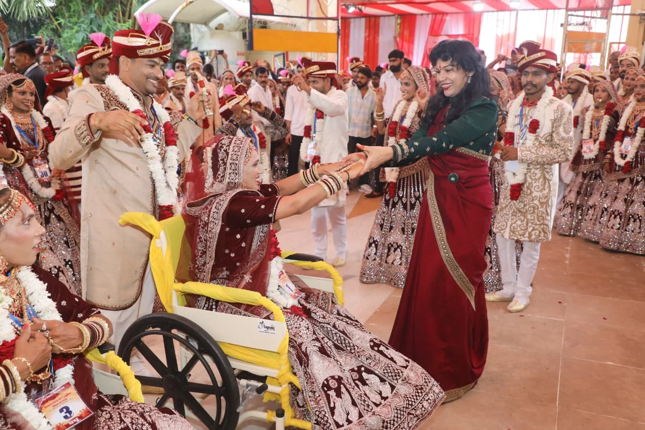 Mass wedding
